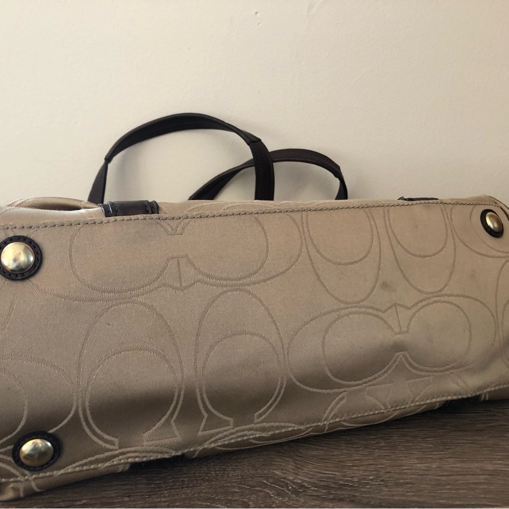 Coach Mia Signature Outline C Bag - Picture 6 of 6